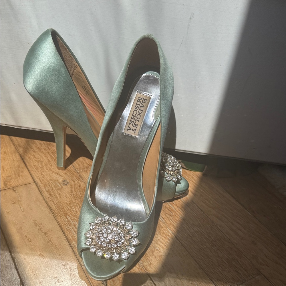 Badgley Mischka Mint Green Satin Jeweled Peep-Toe Heels 8M